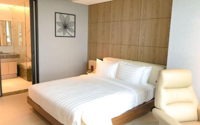 J-One Hotel
