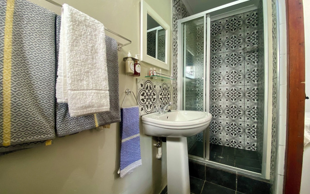 Bella Manga Country Escape