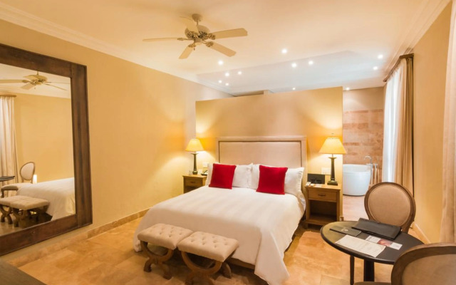 Bastión Luxury Hotel