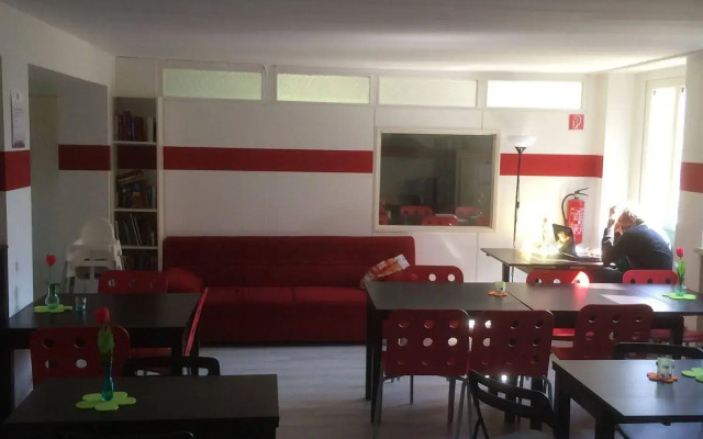 Flensbed Hotel & Hostel