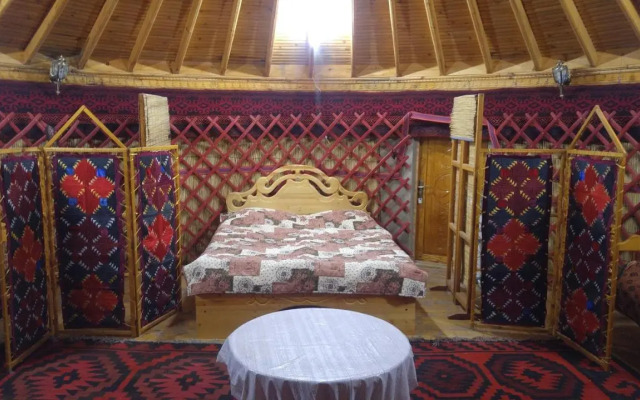 Guest House Caravan Tamchy