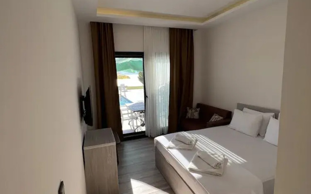 Life Point Boutique Hotel