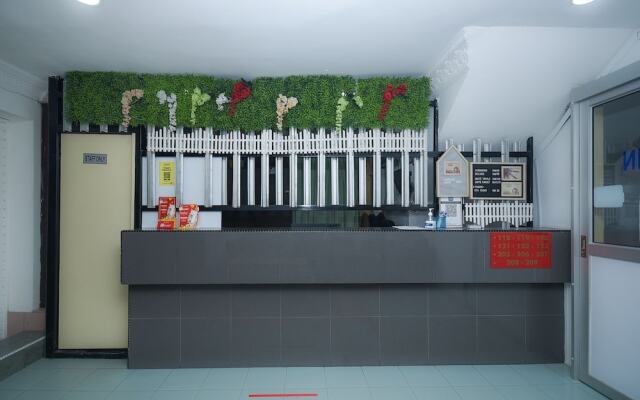 River Inn by OYO Rooms