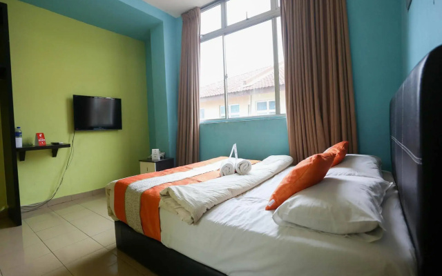 OYO Rooms Jalan Danga Sutera