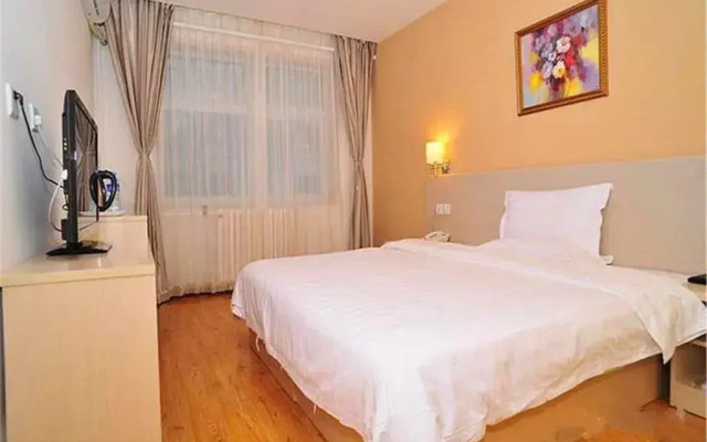 July Sky Business Hotel