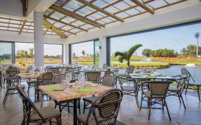 Radisson Blu Azuri Resort & Spa