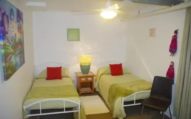 B&B Squeakygate Retreat