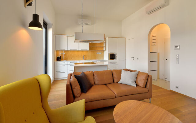 Contactless Key-Box Check-in Apartments by Ambiente