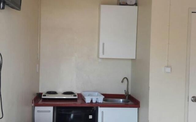 Hotel Bar Emergency 911