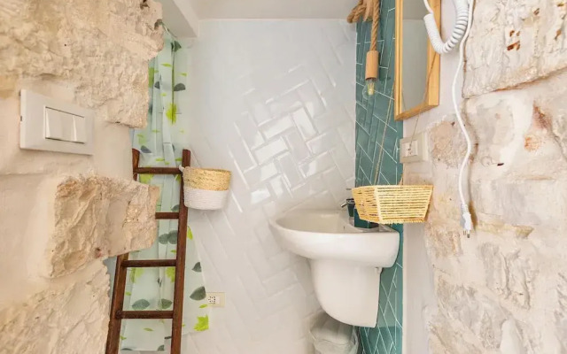 4023 Trullo Domi by Perle di Puglia