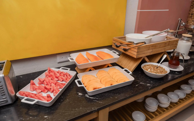 Comfort Inn Monterrey Valle