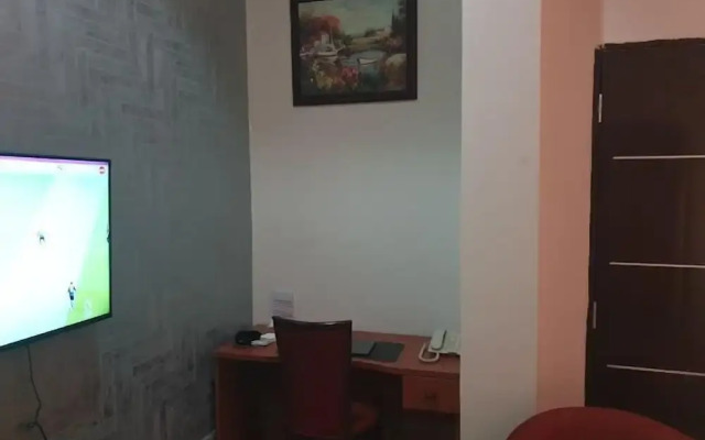Keton Apartment