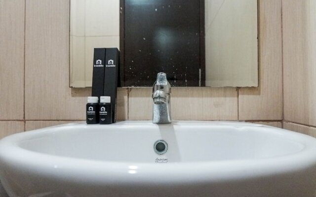 Strategic and Cozy Studio Room Apartment at Tamansari Papilio