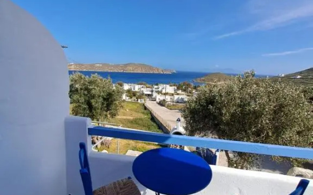 Kalimera Serifos Studio