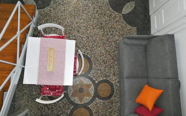 Centralissimo appartamento su due livelli "2"