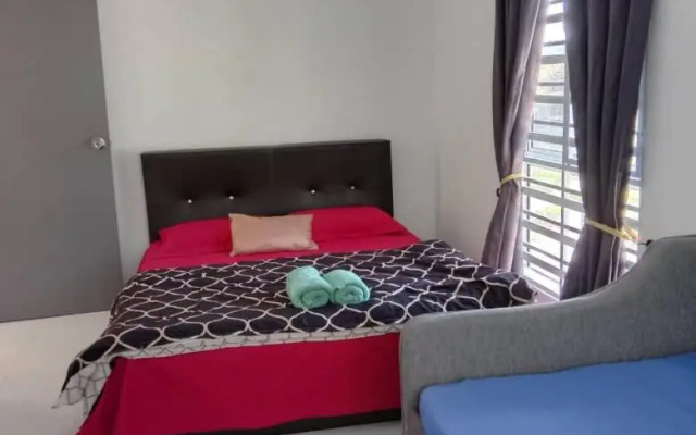 Ramadhina Eagle Eye View Home2stay Emerald Avenue