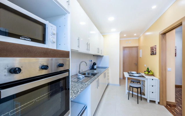 Urban City View Apartment