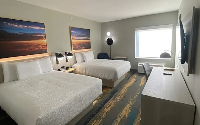 La Quinta Inn & Suites by Wyndham DeSoto