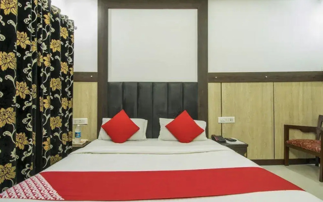 Hotel Char Chinar by OYO Rooms
