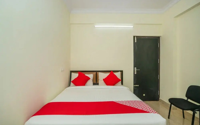 Oyo 28119 Omkar Global Inn