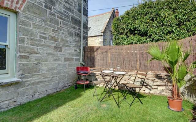 Lovely Holiday Home in Saint Agnes With Garden