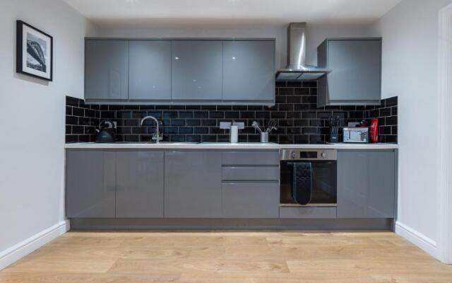 Charming 3-bed House in Newcastle Upon Tyne