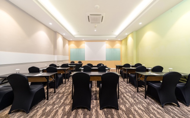 Zest Harbour Bay Batam by Swiss-Belhotel International