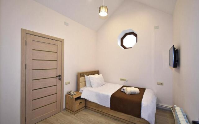 Patriott Hotel