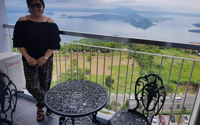 Elizabeth 1829 @ Wind Residences