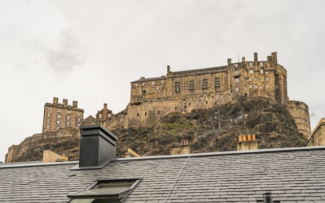 2 Bed Grassmarket Apartment