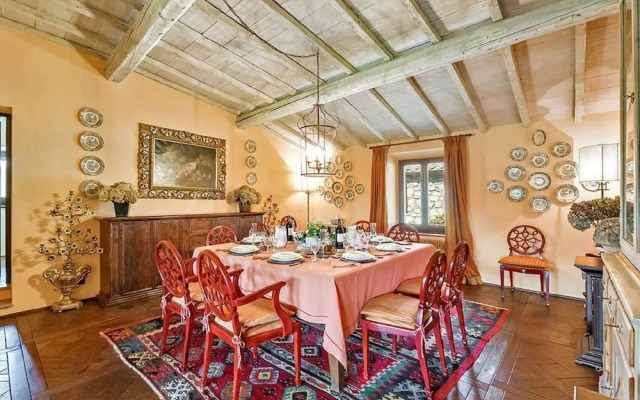 Belvilla by OYO Villa Aiola