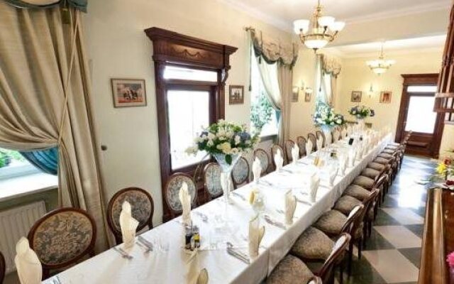 Hotel Pod Złotą Różą