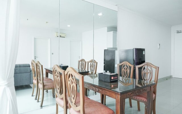 Big and Cozy 2BR Apartment at Ancol Mansion