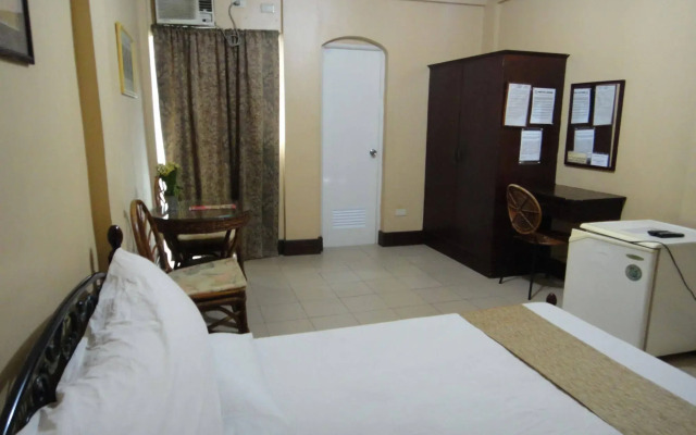 Marquis Hotel & Restaurant