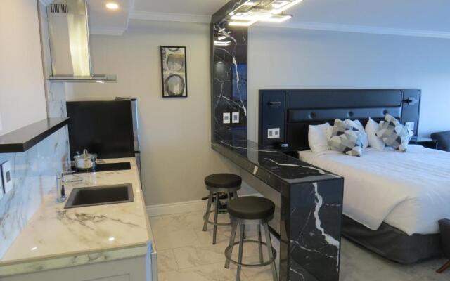 Fundy Complex Dockside Suites