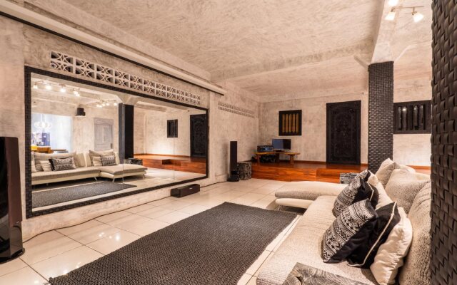 Fullmoon Villa