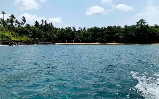Pool and Beach Villa in Santana