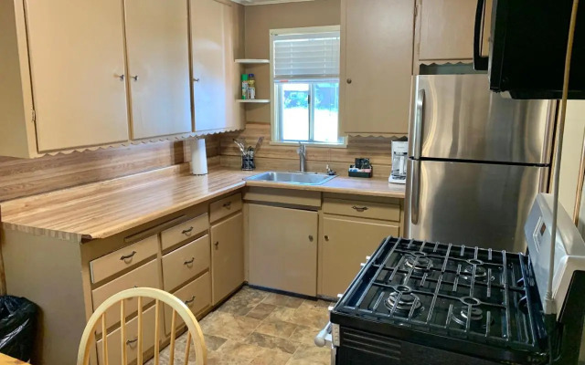 Grey Squirrel Resort & Vacation Rental Homes