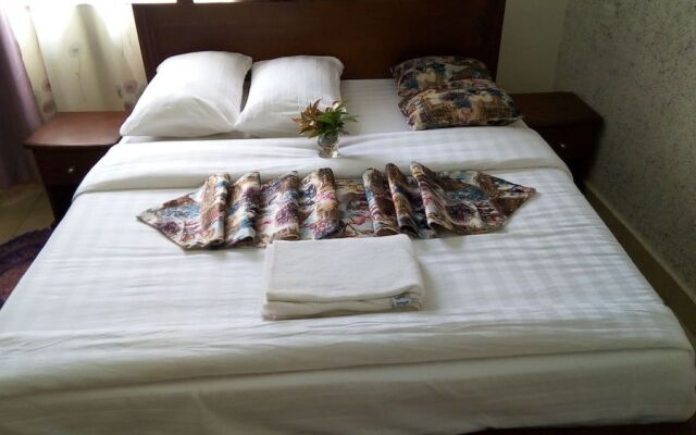 Shrine Comfort Inn