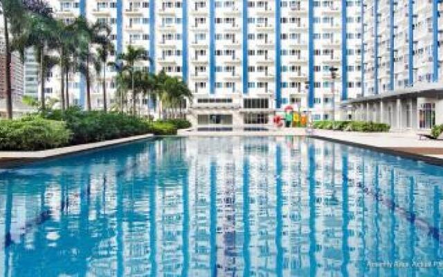 SM Light Residence - 1BR Condo with Balcony FF
