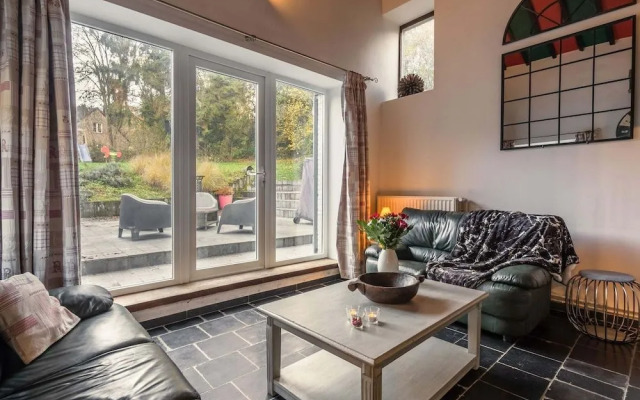 Luxurious Farmhouse near Forest in Anhee