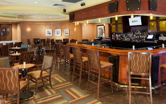 Doubletree By Hilton New York Jfk Airport Hotel