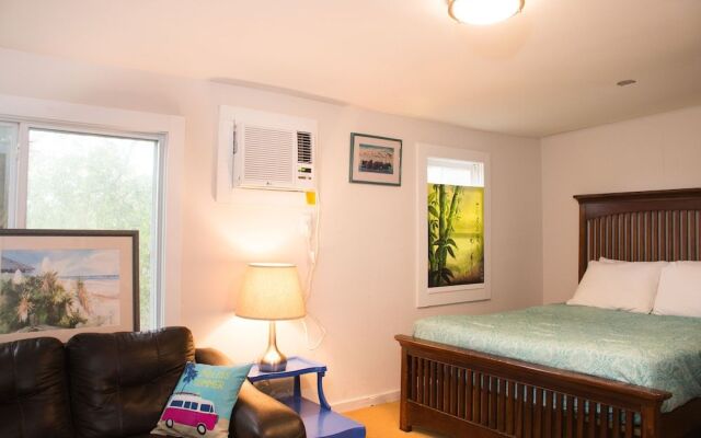 Riverside Inn and Cottages