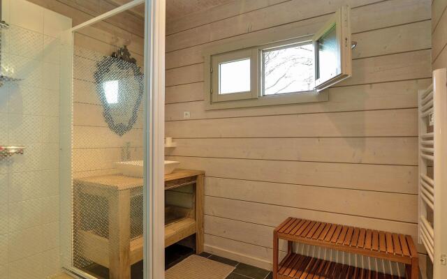 Holiday Home in Oradour sur Vayres with Private Terrace