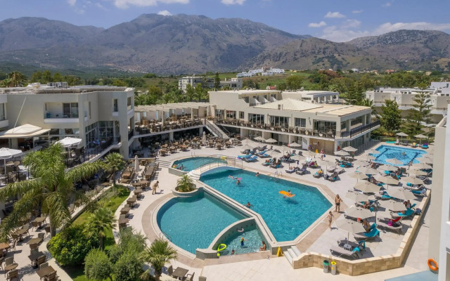 Vantaris Palace