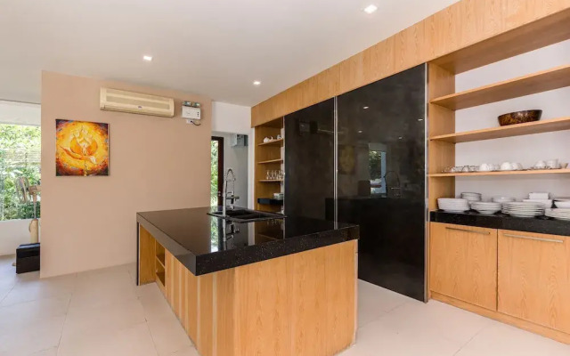 Unique Pool Villa with 5 Bedrooms and Sea View (PM-C1)