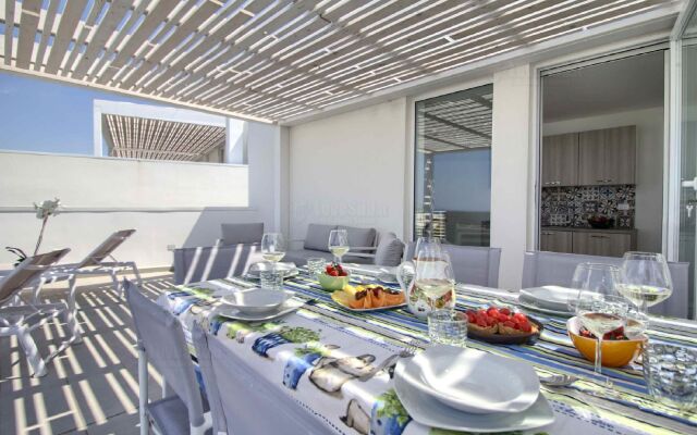 Apt Ristola Deluxe Seaview