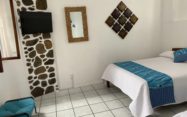 Maidith White Cove Hotel