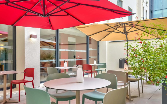B&B HOTEL Paris Porte d'Orléans