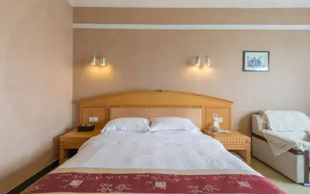 Huang Longshun Hotel